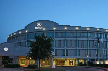 austin-airport-hotel-hilton.jpg