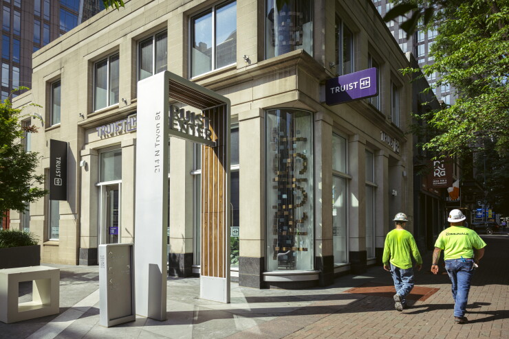 Truist Financial Ahead Of Earnings Figures