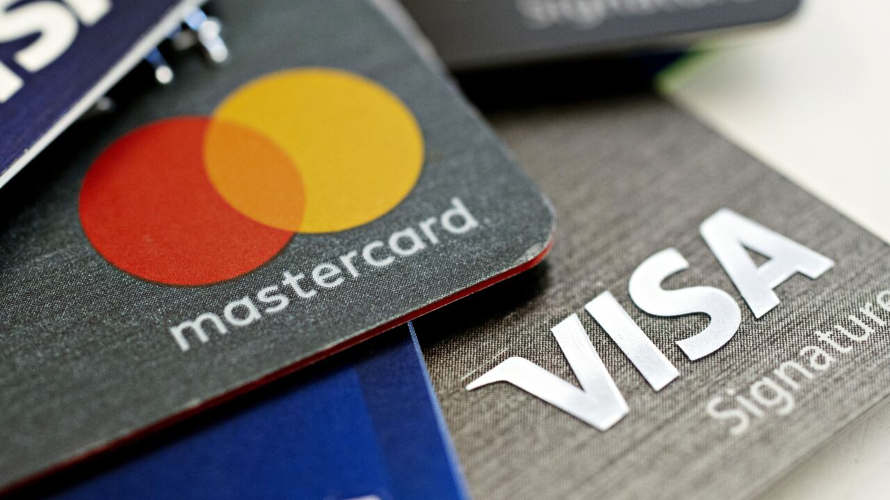 Mastercard Visa cards