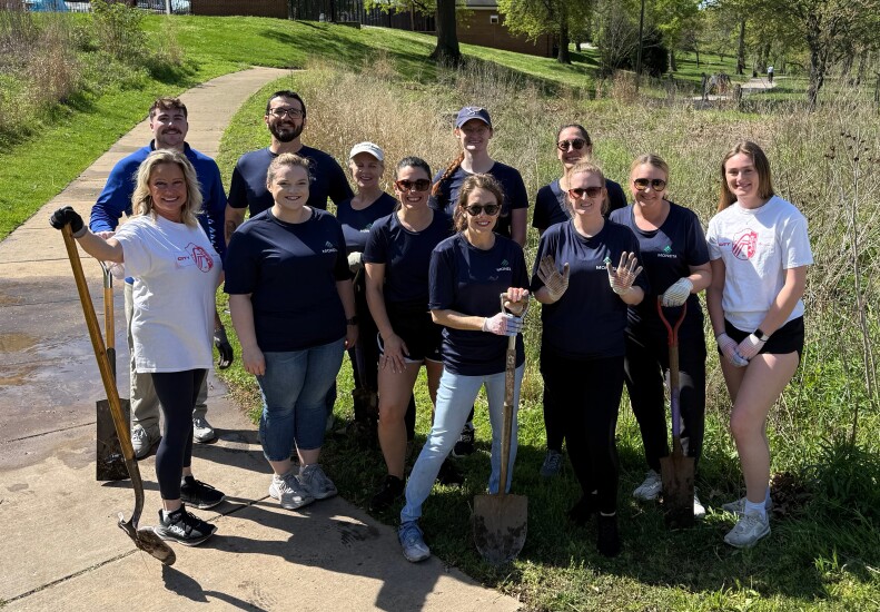 Cardshow/40_Moneta Group LLC - image_1.jpg