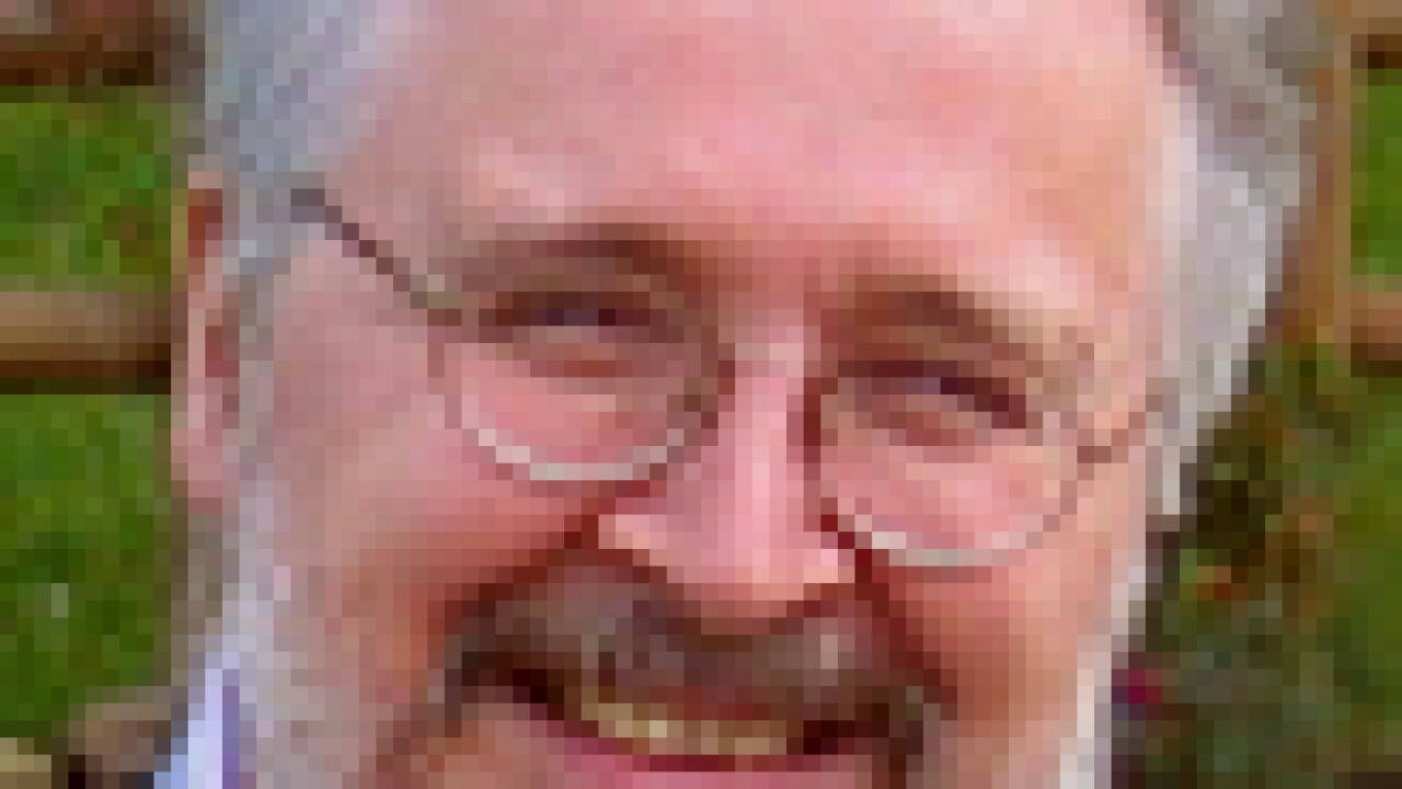 johnston-tom.jpg