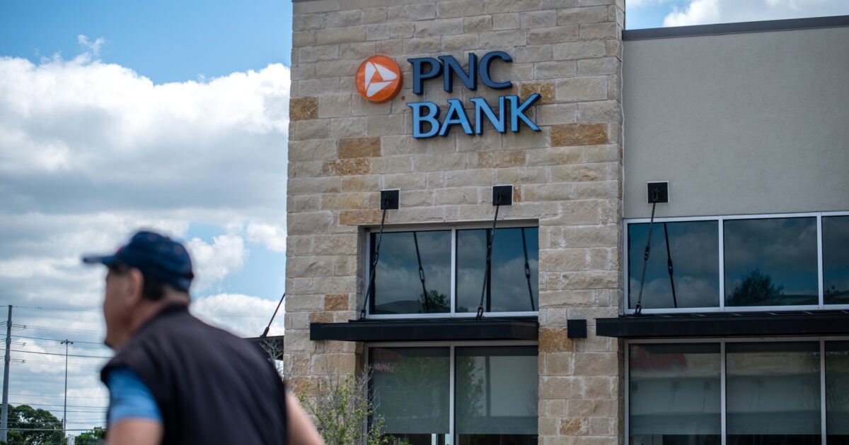 Layoffs at PNC cut across business lines and geography Layoffs at PNC cut across business lines and geography