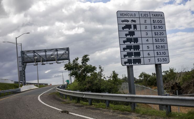 Entrance to Puerto Rico highway