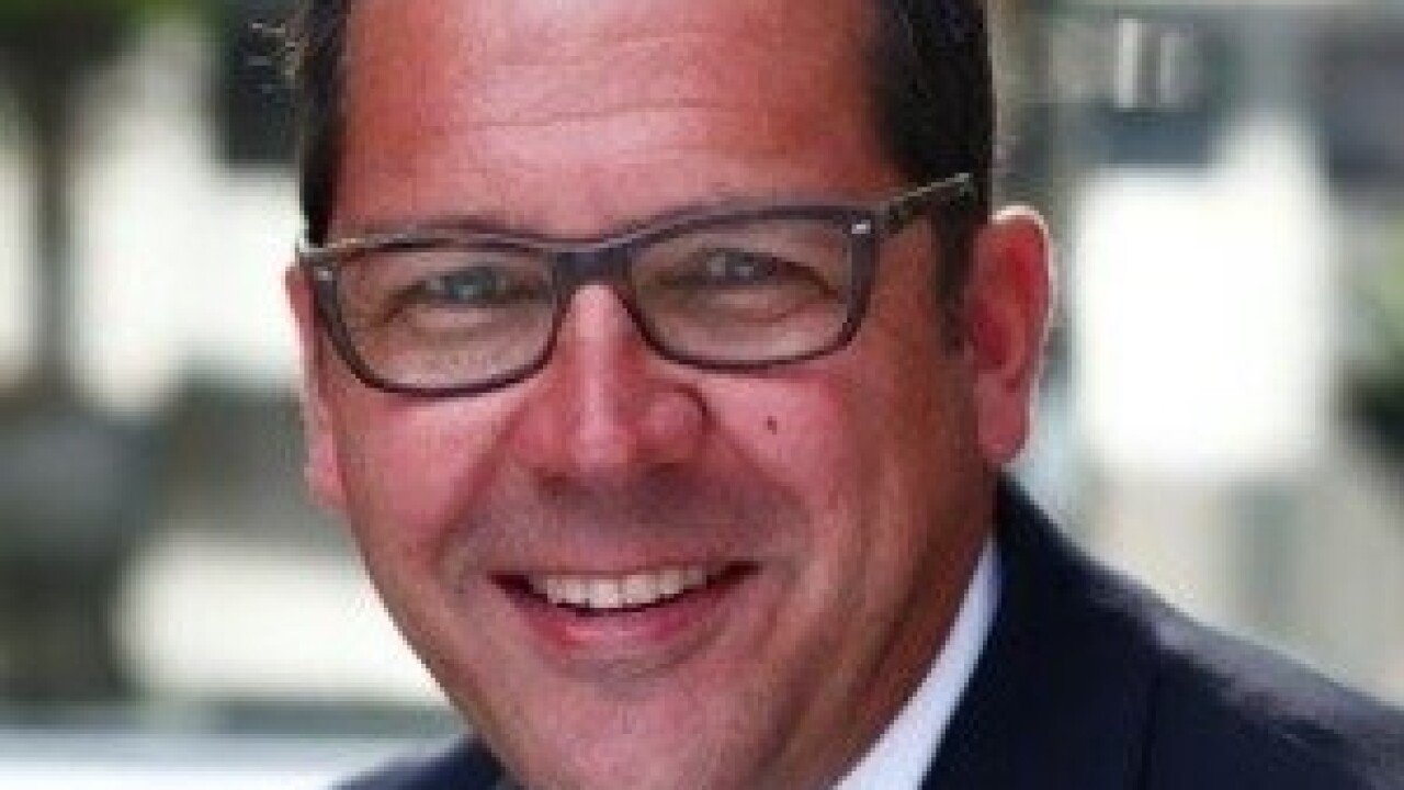 Kingston Koser, Rhoads.