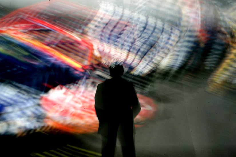 AB-screen-blur-speed-fast-Bloomberg