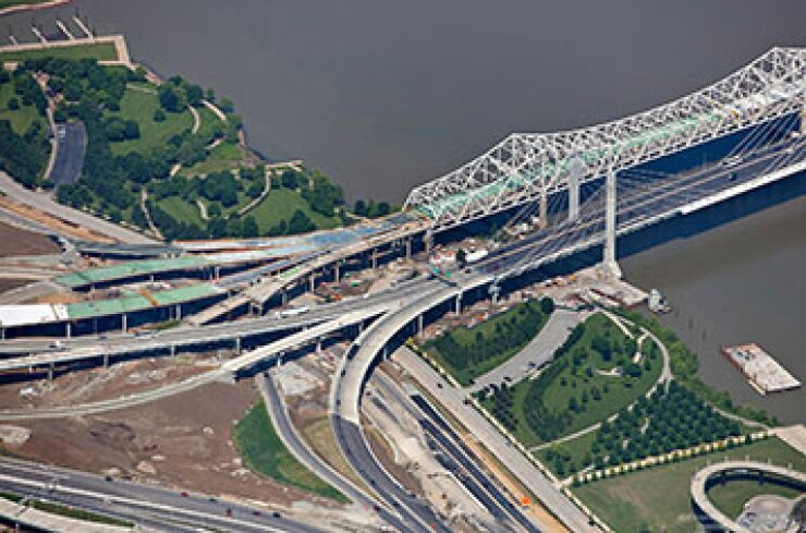 ky-downtown-bridges-credit-louisville-so-indiana-ohio-river-bridges-357.jpg