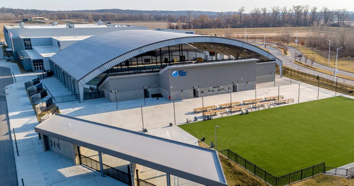Ice rink bonds leave St. Louis suburb at risk of fall to junk Ice rink bonds leave St. Louis suburb at risk of fall to junk