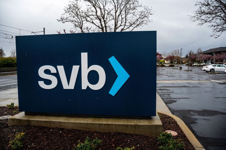 SVB sign 041023