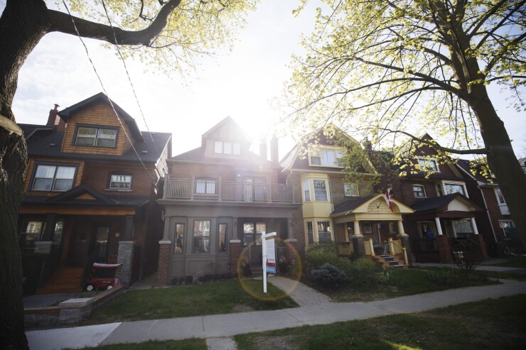 Toronto home sales