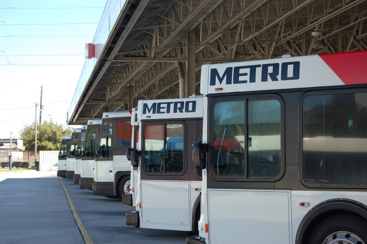 Buses of METRO, the Metropolitan Transit Authority of Harris County, Texas.
