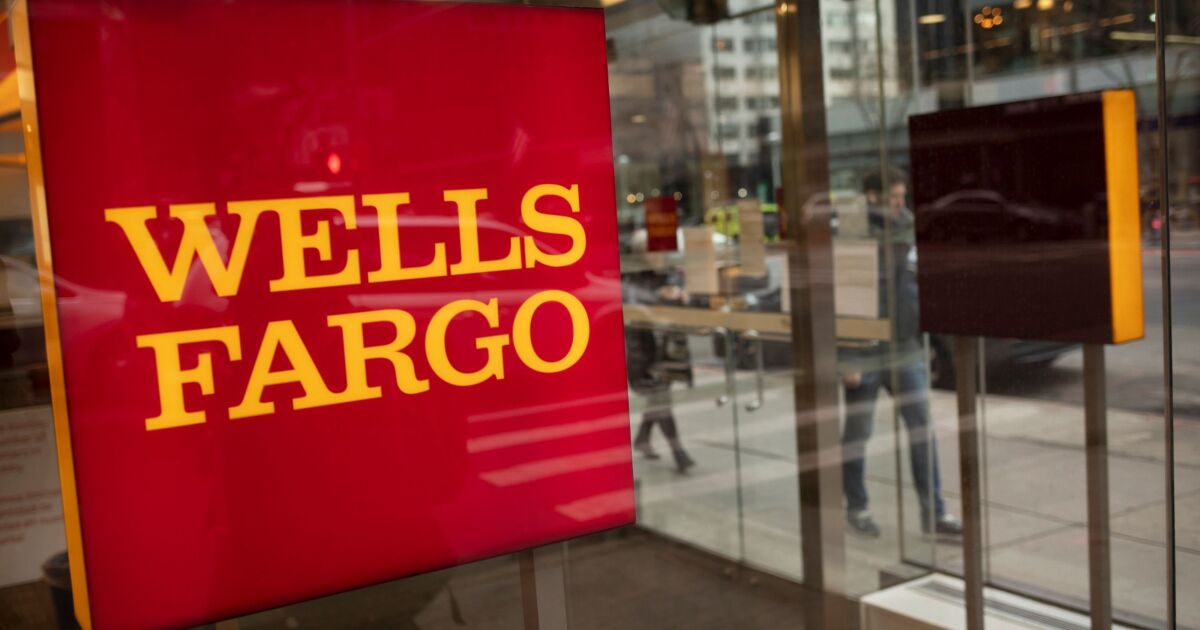 Class action now targets Wells Fargo over its ‘sweeps’ policies Class action now targets Wells Fargo over its ‘sweeps’ policies