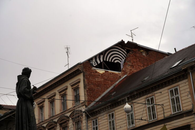 di-croatia-quake-stock-020321