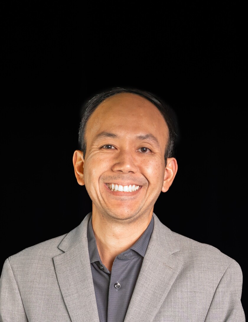 Dr. Martin Mulyadi