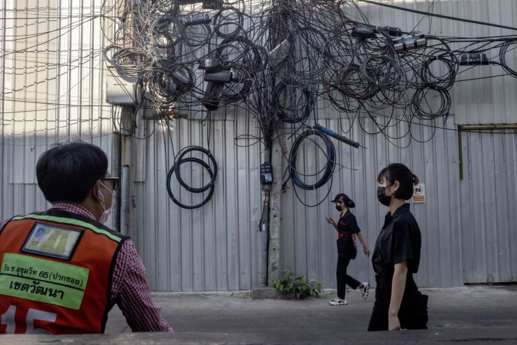bangkok-cables.jpg