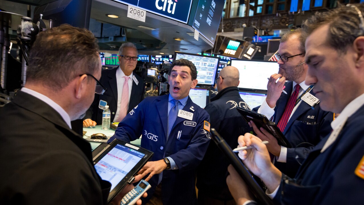 tradingfloor3.jpg