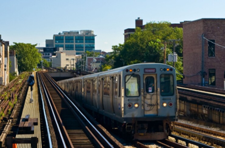 chicago-transit-authority-l-red-line-train.jpg