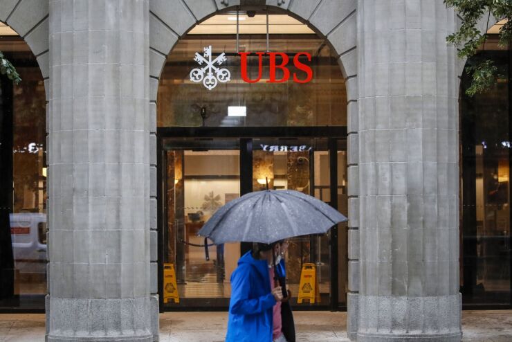 UBS Group AG and Julius Baer Group Ltd. Bank Branches Ahead of Earnings