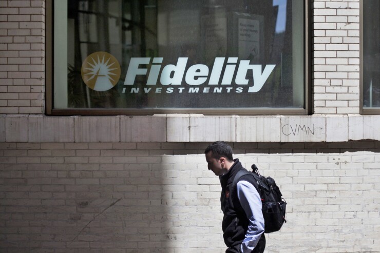 fidelity-investments-window-bloomberg