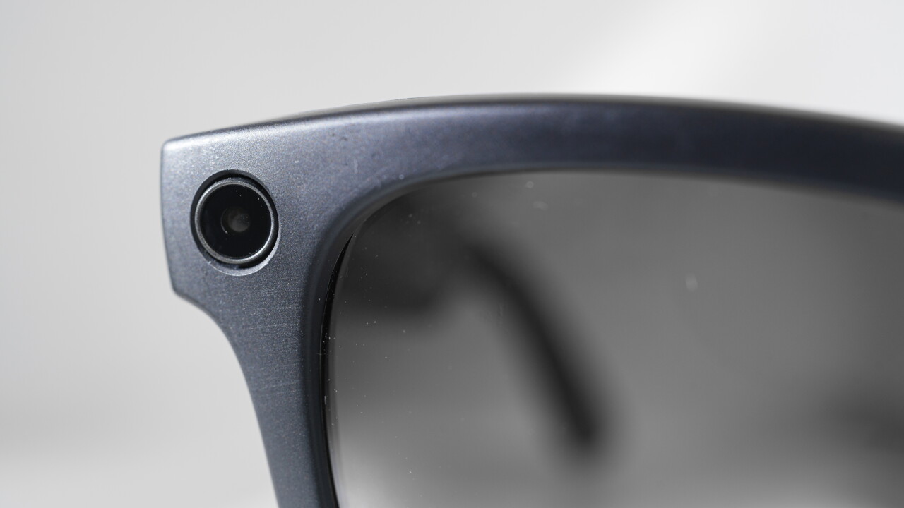 Smart glasses camera