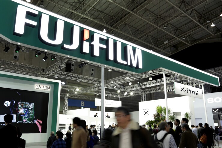 Fujifilm.bloomberg.jpg