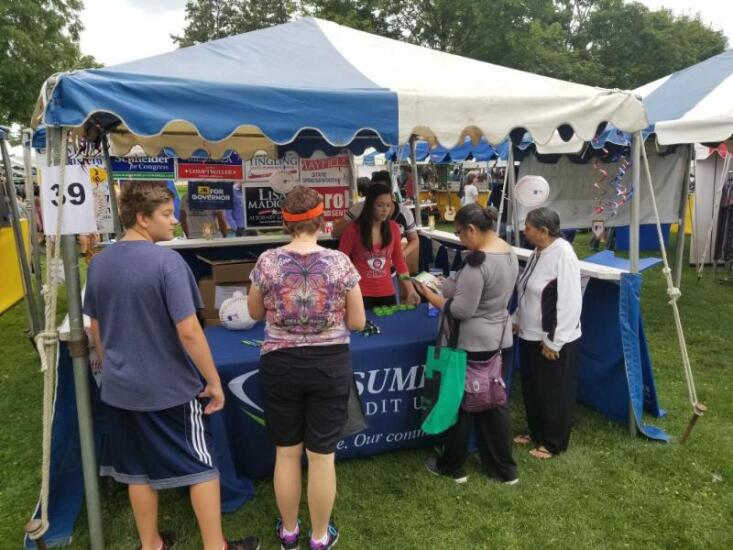 Consumers 111717.jpg