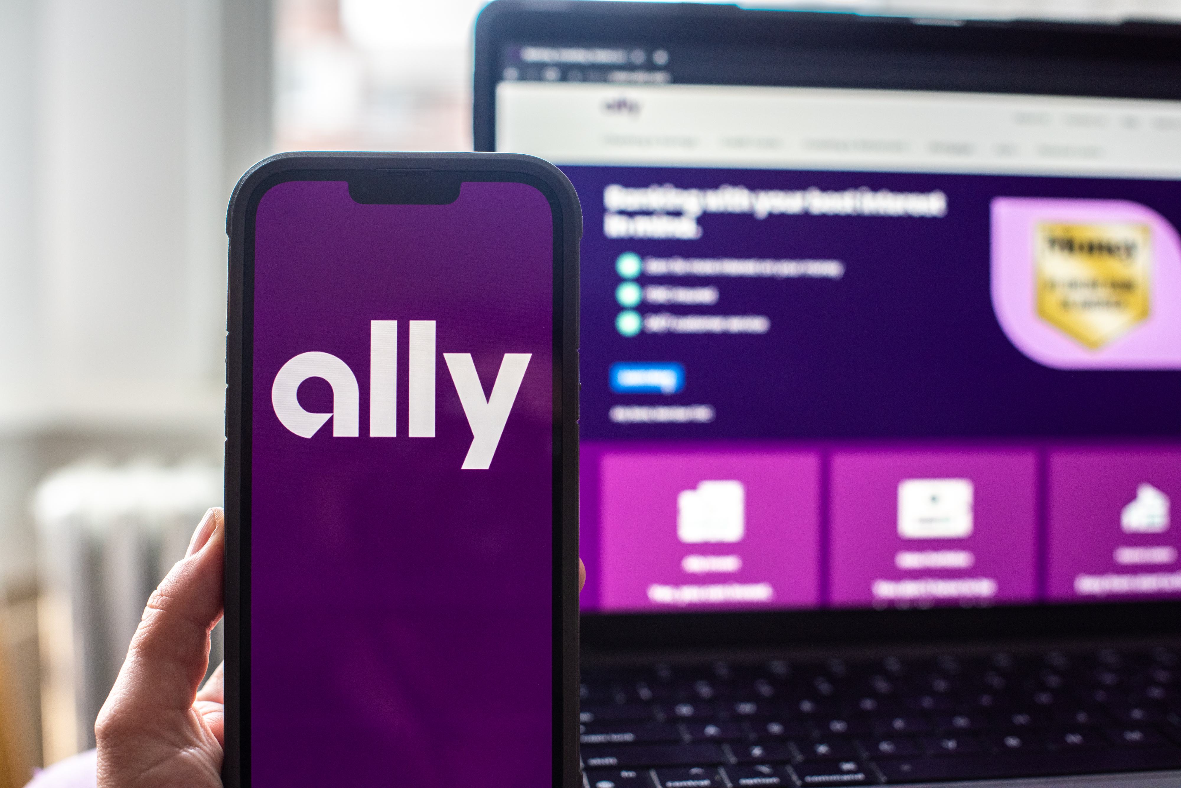 Ally Financial Weighs Sale of Credit Card Business